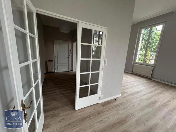 Appartement à louer 3 pièces 107m² Périgueux (24000)