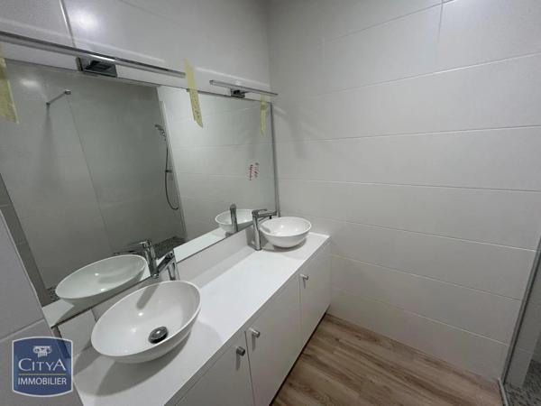 Appartement à louer 3 pièces 107m² Périgueux (24000)