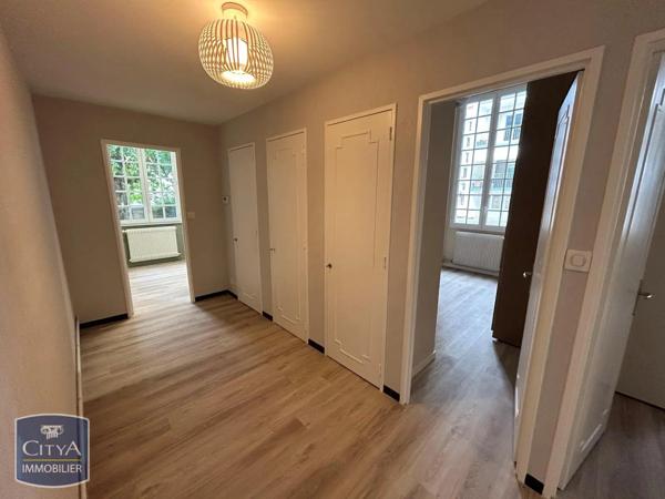 Appartement à louer 3 pièces 107m² Périgueux (24000)