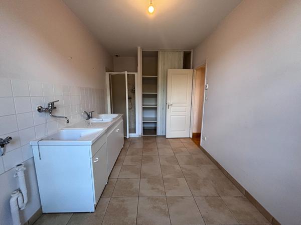 Appartement Chateau Gontier Sur Mayenne 5 pièce(s) 180 m2