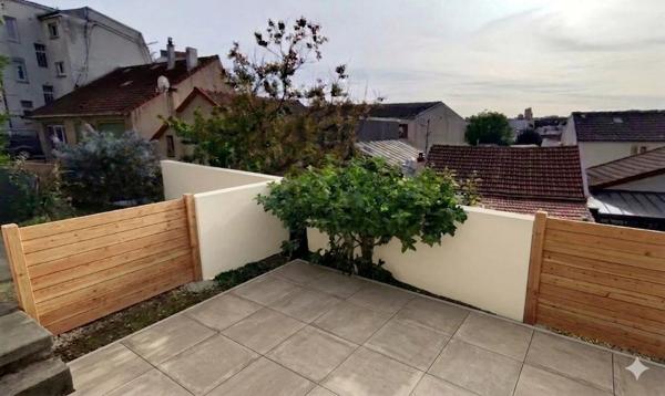 Vente                                                      Appartement
                        
                     2 pièces                      24 m2                     à Cachan