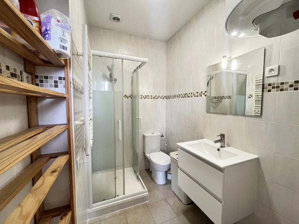 Vente                                                      Appartement
                        
                     2 pièces                      24 m2                     à Cachan