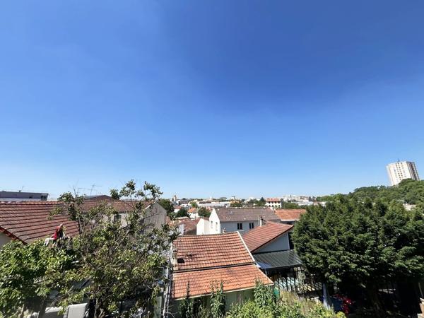 Vente                                                      Appartement
                        
                     2 pièces                      24 m2                     à Cachan