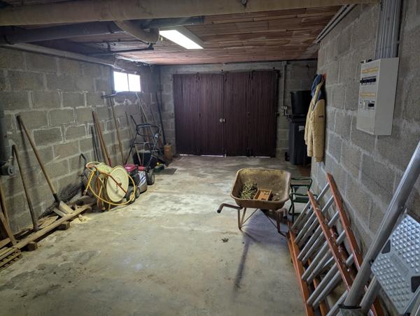 Pavillon traditionnel dans quartier résidentiel !