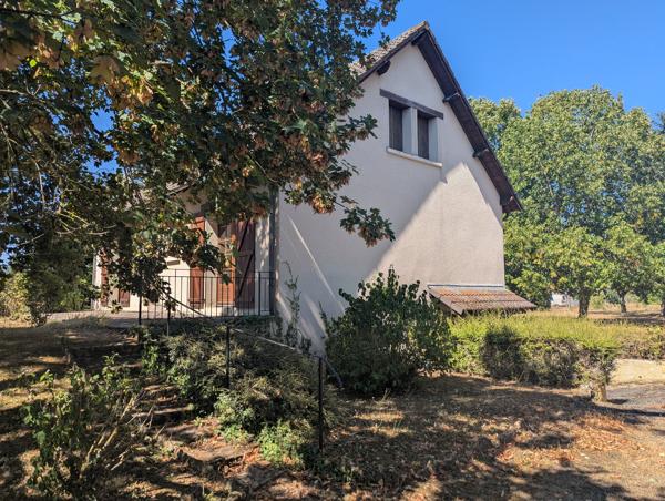 Pavillon traditionnel dans quartier résidentiel !