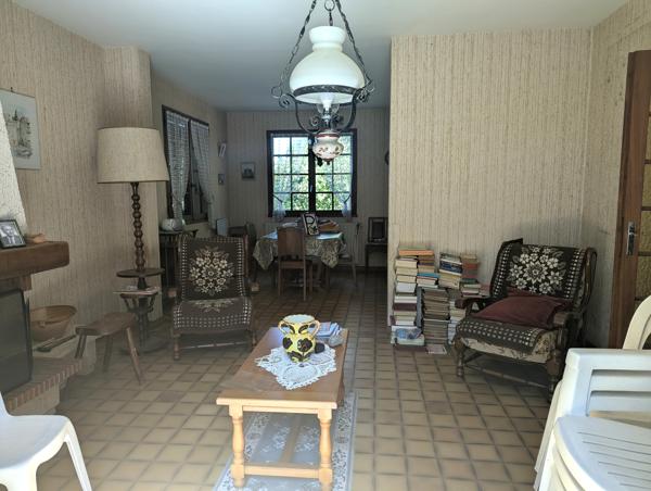 Pavillon traditionnel dans quartier résidentiel !