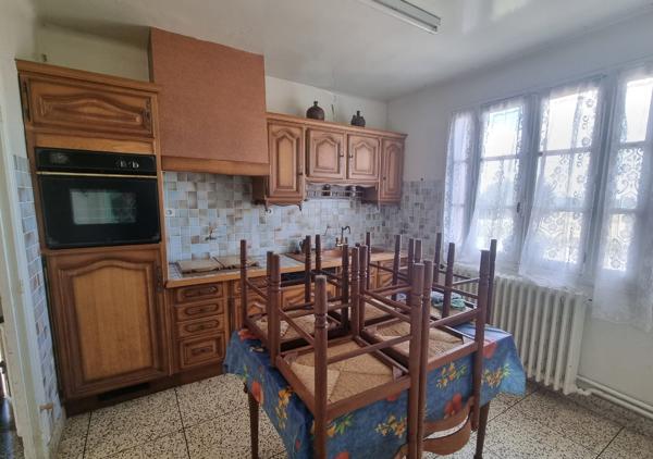 Maison à rénover avec jardin !