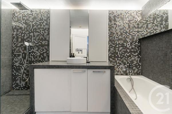 Appartement F3 à vendre  3 pièces - 66,32 m2 PARIS - 75004