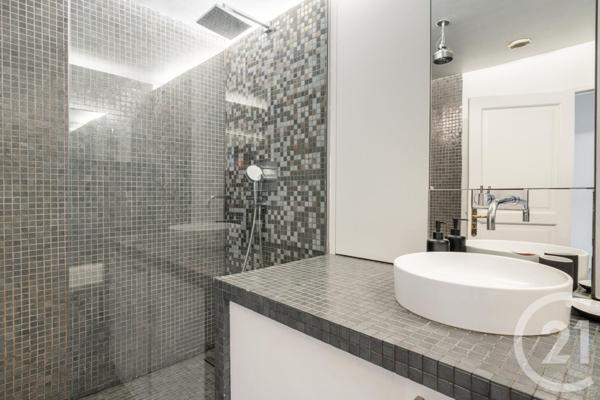 Appartement F3 à vendre  3 pièces - 66,32 m2 PARIS - 75004