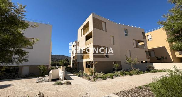 Location Appartement 2 pièces 42.9 m² - Hyères 83400