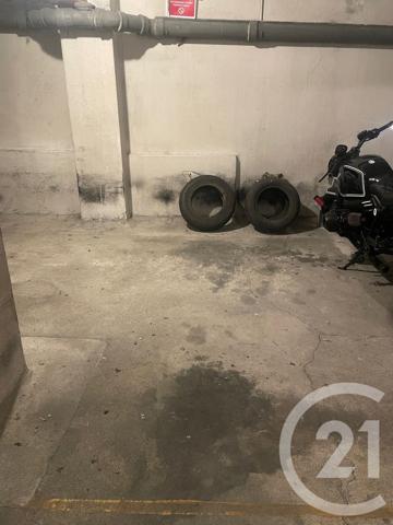 Parking à vendre  10,66 m 2   PARIS  - 75017