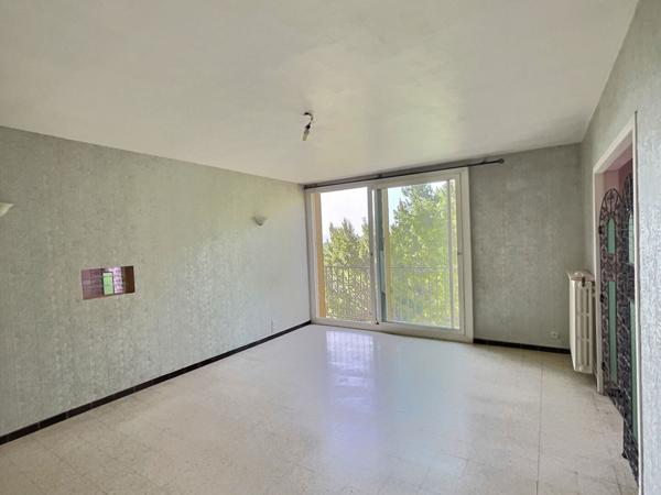 Appartement 4 pièce(s) 75 m2 avec loggia