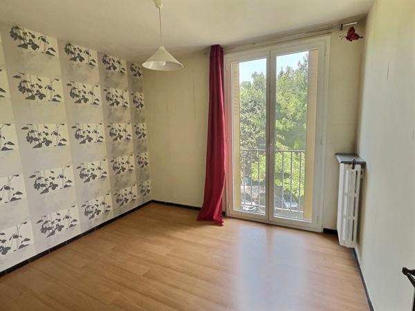 Appartement 4 pièce(s) 75 m2 avec loggia