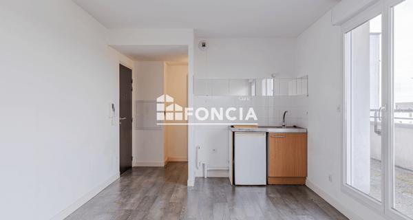 À vendre Studio 30 m² - Tours 37100