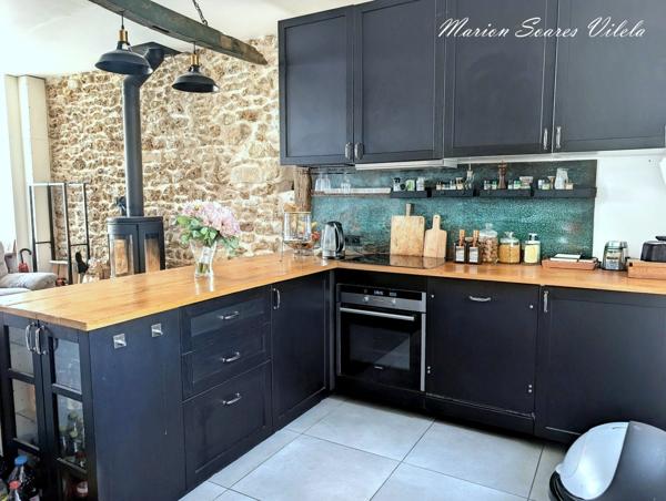 Maison en pierre rénovée avec jardin, en plein cœur de Chaumes-en-Brie