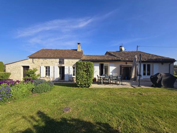 Élégante demeure en pierre avec maison d’amis et vues panoramiques à proximité d’Eymet