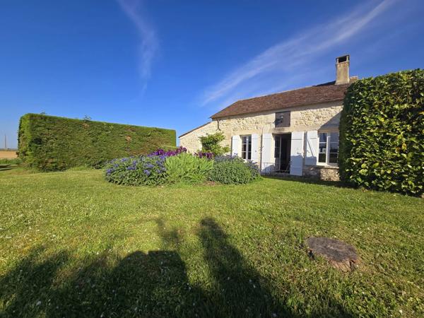 Élégante demeure en pierre avec maison d’amis et vues panoramiques à proximité d’Eymet