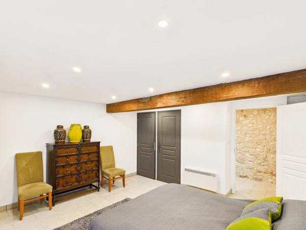 Élégante demeure en pierre avec maison d’amis et vues panoramiques à proximité d’Eymet