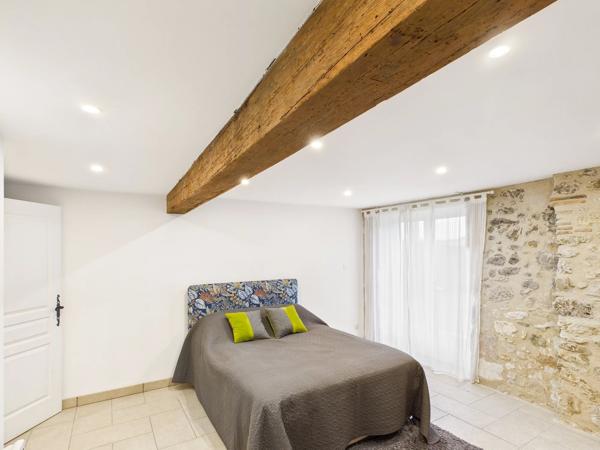 Élégante demeure en pierre avec maison d’amis et vues panoramiques à proximité d’Eymet