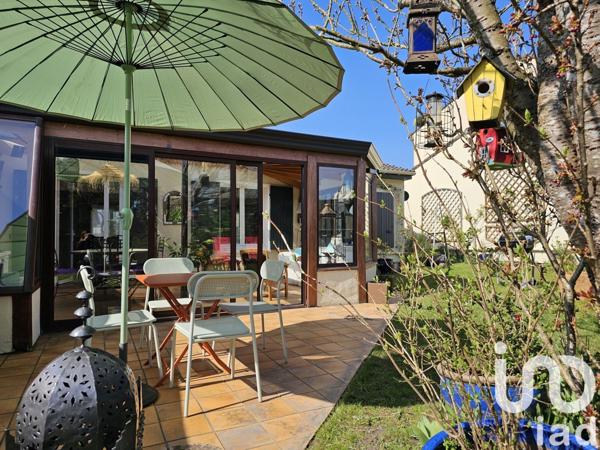 Maison traditionnelle 5 pièces de 110 m² à Rambouillet (78120)