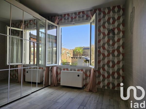 Maison traditionnelle 5 pièces de 110 m² à Rambouillet (78120)