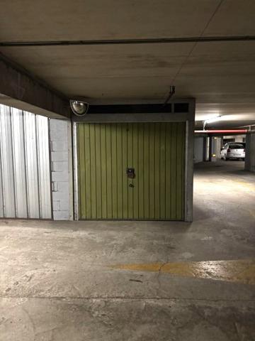 Location / Garage / Parking