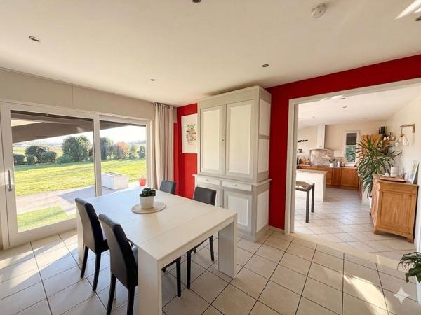 Villa de 125 m2 - 4 chambres de plain pied sur 3000 m2 de terrain arboré - Calme absolu