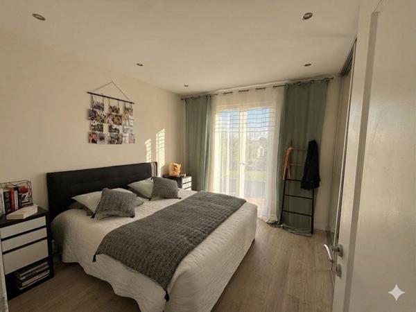 Villa de 125 m2 - 4 chambres de plain pied sur 3000 m2 de terrain arboré - Calme absolu