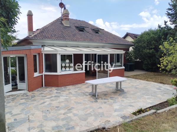 Maison
         8 pièces
        - 190 m² Bien prestige 925 000 € *