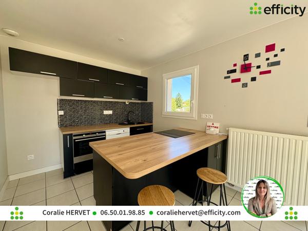 Maison
         4 pièces
        - 93 m² 178 660 € *