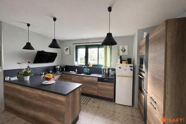 Maison familiale au vert avec parc et rivière