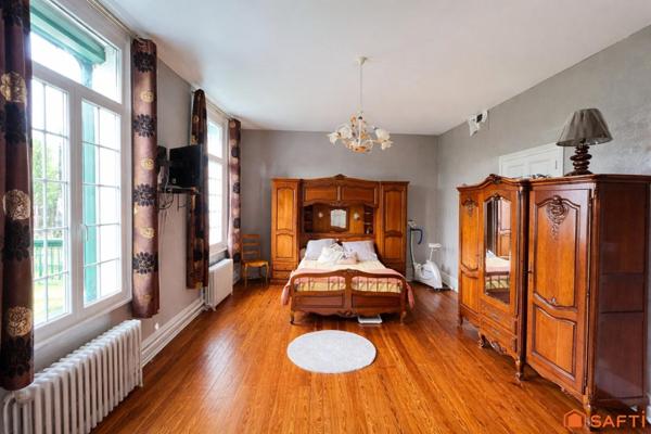 Maison familiale au vert avec parc et rivière