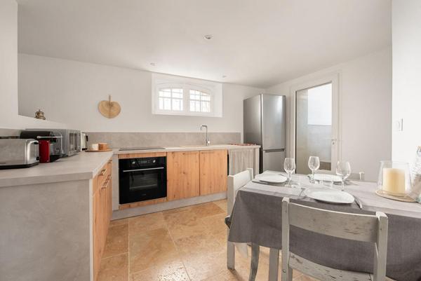 Vente VILLA ALBI 8 pieces 250m2 Jardin 3800m2 avec piscine