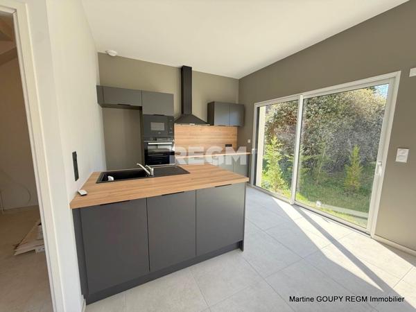 Saint-Pryvé-Saint-Mesmin (45750) Saint-Pryvé-Saint-Mesmin (45) – « Jacinthe » - Maison neuve 104 m² 3 chb Parcelle close 382 m²