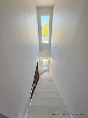 Saint-Pryvé-Saint-Mesmin (45750) Saint-Pryvé-Saint-Mesmin (45) – « Jacinthe » - Maison neuve 104 m² 3 chb Parcelle close 382 m²