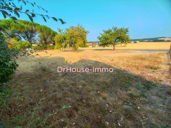 Terrain à vendre de 1 060 m²