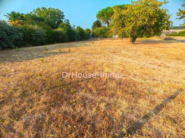 Terrain à vendre de 1 060 m²