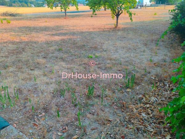 Terrain à vendre de 1 060 m²