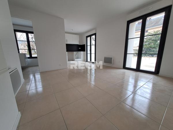 Étampes (91150) Appartement 2 pièces avec terrasse