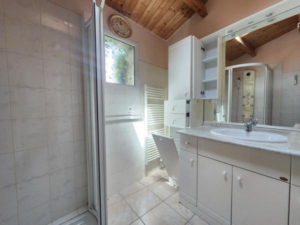 Maison à vendre de plain-pied 139m² - 5 pièces - LE CHATEAU D'OLERON (17)