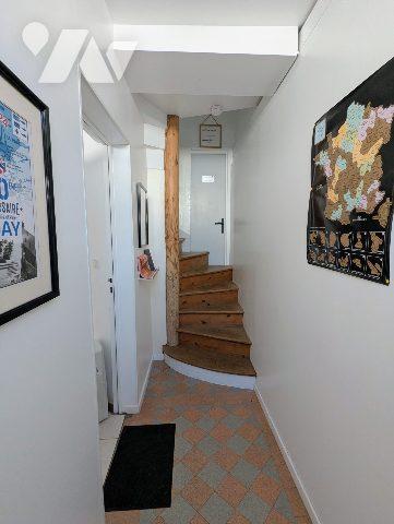 Maison de ville comprenant 3 appartements