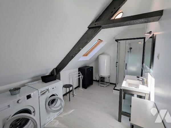 Maison de ville comprenant 3 appartements