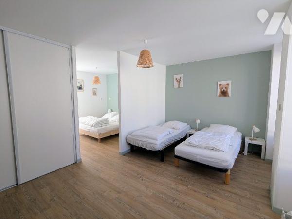 Maison de ville comprenant 3 appartements