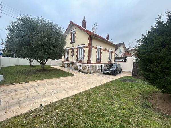 Maison Neuilly Sr Marne 4 pièce(s) 85 m2