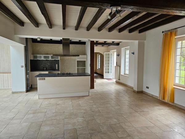 Elégante longère de 200 m² - Espace et tranquillité à la campagne 9km de FLECHE