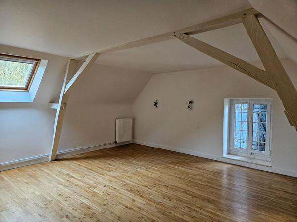 Elégante longère de 200 m² - Espace et tranquillité à la campagne 9km de FLECHE