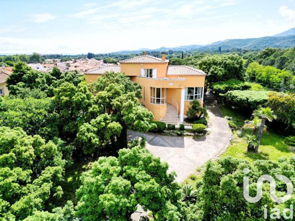 Demeure 5 pièces de 166 m² à Argelès-sur-Mer (66700)