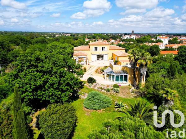 Demeure 5 pièces de 166 m² à Argelès-sur-Mer (66700)