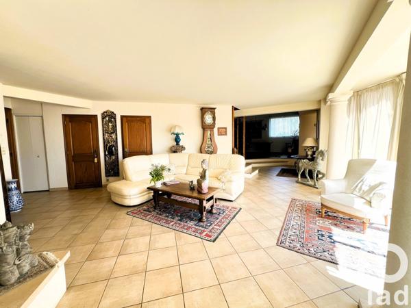 Demeure 5 pièces de 166 m² à Argelès-sur-Mer (66700)