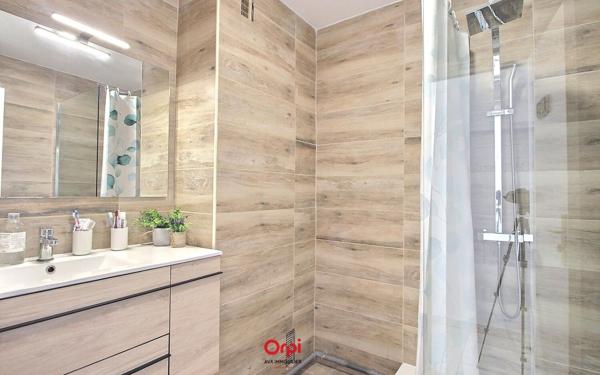 Appartement à vendre    3 pièces • 60 m2 Marseille 10